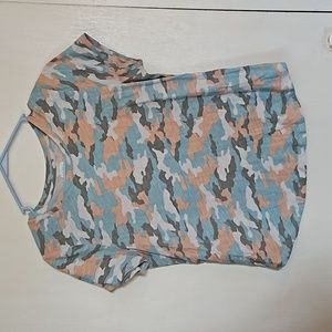 Old navy pink gray and blue came tee size M